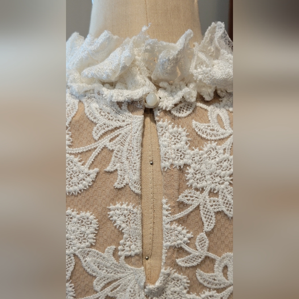 Alexis - White Lace Mini Dress - Picture 6 of 8